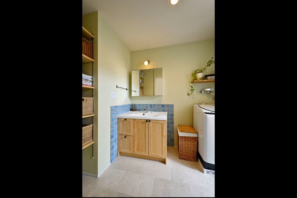 こだわりタイルを貼った洗面台